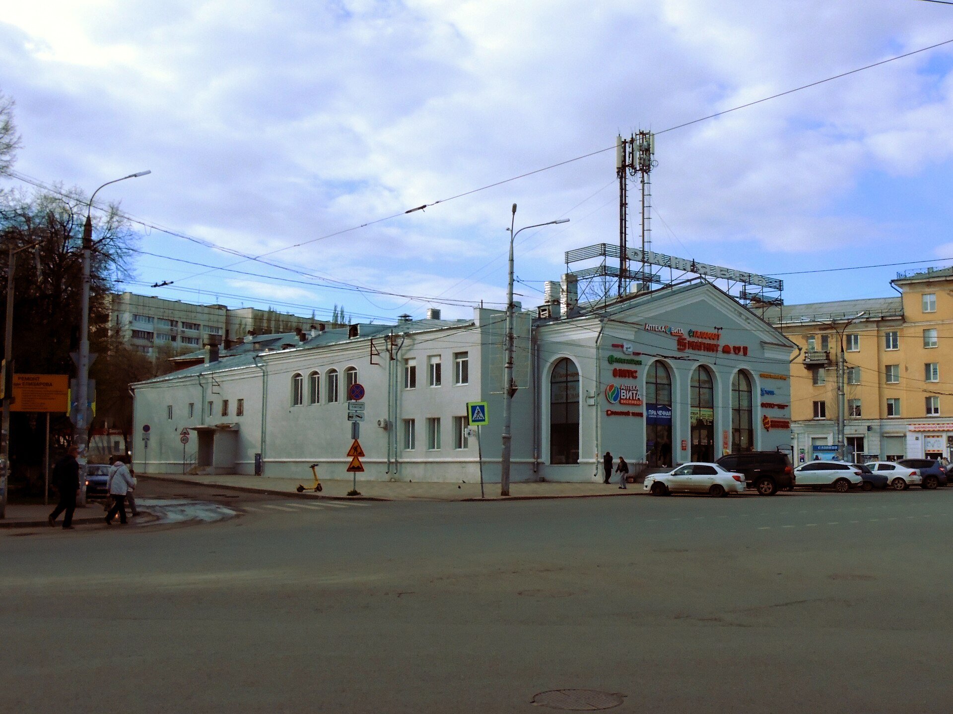 В Самаре водителя «Мерседеса» арестовали до суда за повторную тонировку на проспекте Металлургов